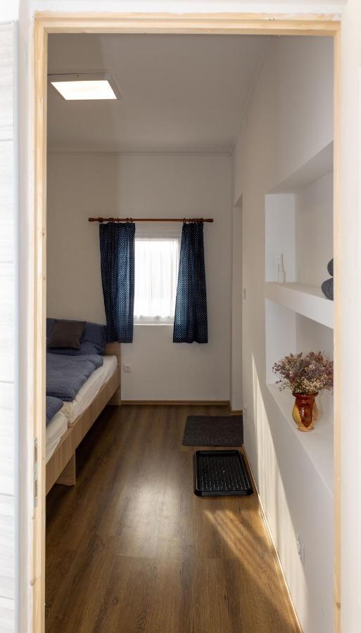 Takacs Pince Apartman Hajos Bagian luar foto
