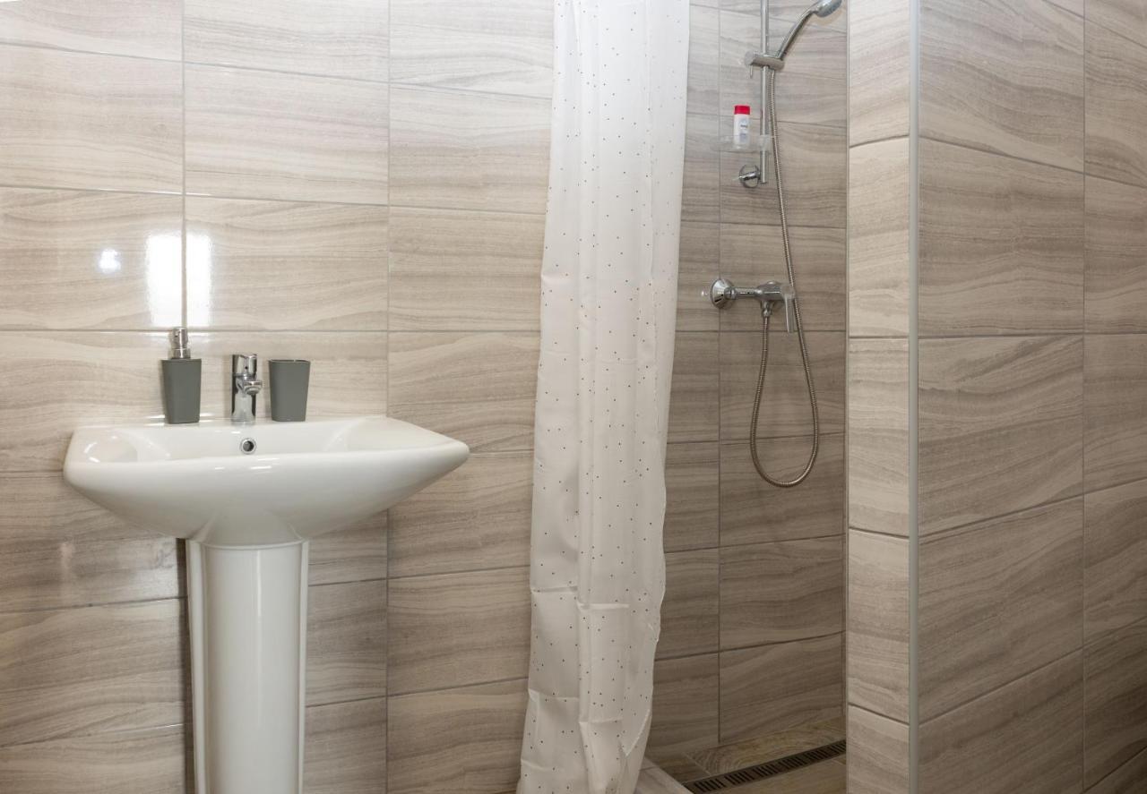 Takacs Pince Apartman Hajos Bagian luar foto